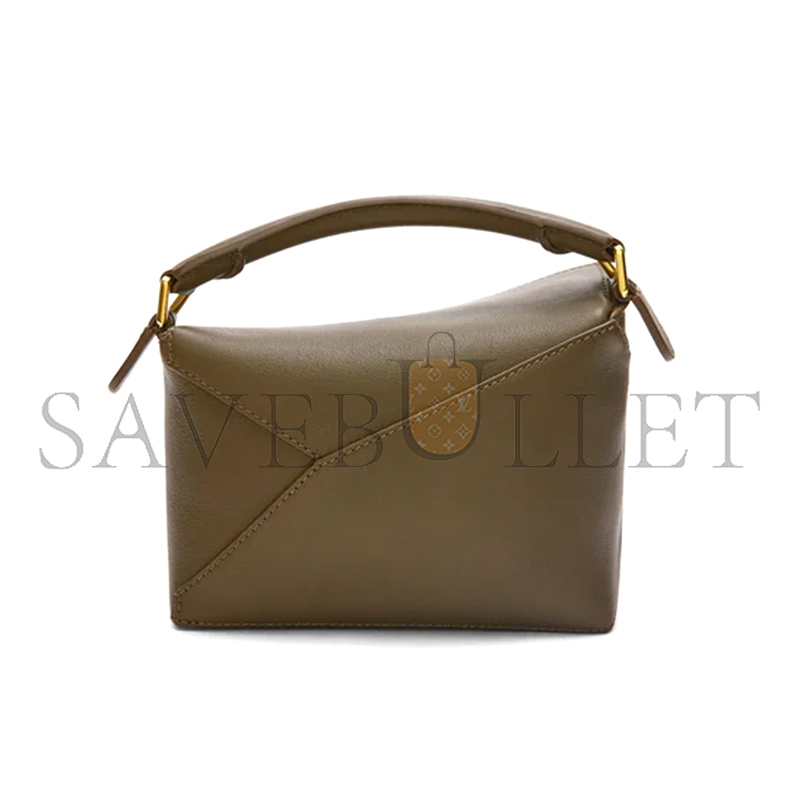 LOEWE MINI PUZZLE BAG IN CLASSIC CALFSKIN A510P88X26-3969 (18*12.5*8cm) LOEWE MINI PUZZLE BAG IN CLASSIC CALFSKIN A510P88X26-3969 (18*12.5*8cm)