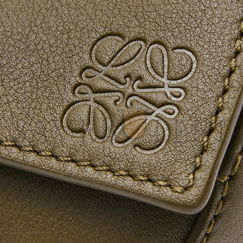 LOEWE MINI PUZZLE BAG IN CLASSIC CALFSKIN A510P88X26-3969 (18*12.5*8cm) LOEWE MINI PUZZLE BAG IN CLASSIC CALFSKIN A510P88X26-3969 (18*12.5*8cm)