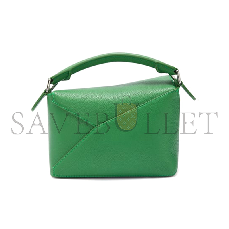 LOEWE MINI PUZZLE BAG IN SOFT GRAINED CALFSKIN A510P88X41-4748 (18*12.5*8cm) LOEWE MINI PUZZLE BAG IN SOFT GRAINED CALFSKIN A510P88X41-4748 (18*12.5*8cm)
