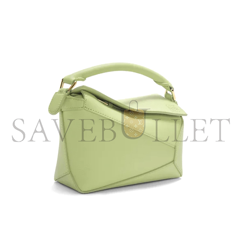 LOEWE MINI PUZZLE EDGE BAG IN CLASSIC CALFSKIN A510P88X26-3916 (18*12.5*8cm) LOEWE MINI PUZZLE EDGE BAG IN CLASSIC CALFSKIN A510P88X26-3916 (18*12.5*8cm)