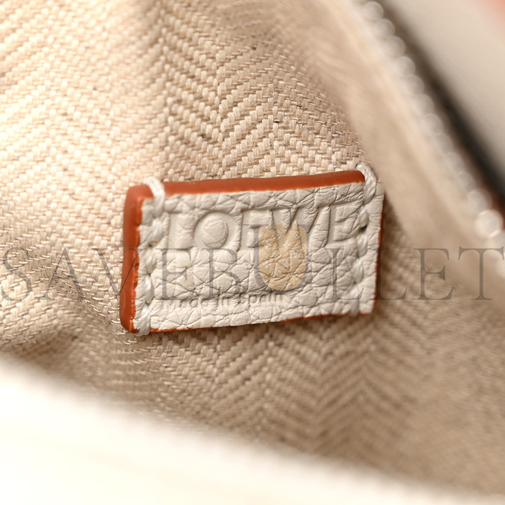 LOEWE CALFSKIN MINI PUZZLE BAG SOFT WHITE (18*12.5*8cm)