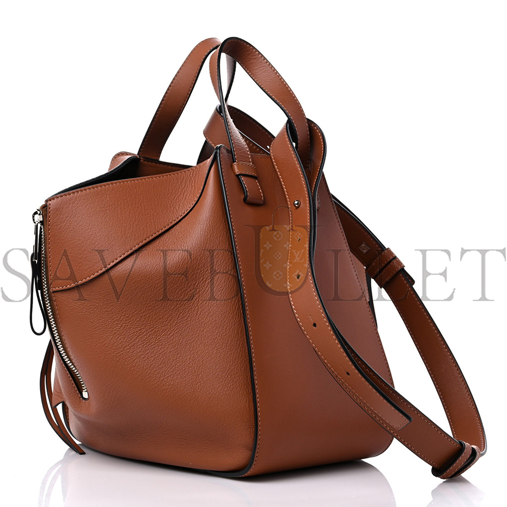 LOEWE CALFSKIN SMALL HAMMOCK SHOULDER BAG TAN (30*25*13.5cm) LOEWE CALFSKIN SMALL HAMMOCK SHOULDER BAG TAN (30*25*13.5cm)